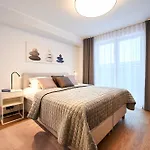 Brand New - Sea View - Balcony - Parking In Garage Appartamento Reval