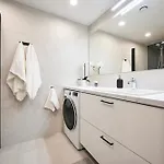 Brand New - Sea View - Balcony - Parking In Garage Appartamento Reval