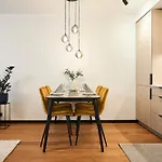 Brand New - Sea View - Balcony - Parking In Garage Appartamento *