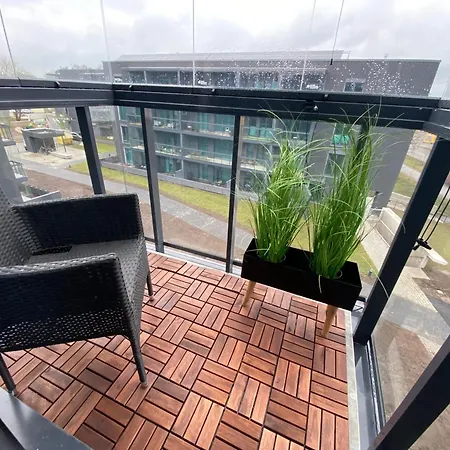 Brand New - Sea View - Balcony - Parking In Garage Apartament *