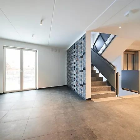 Lägenhet Brand New - Sea View - Balcony - Parking In Garage