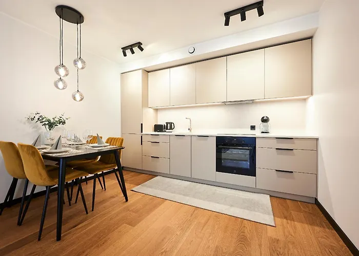 Brand New - Sea View - Balcony - Parking In Garage 아파트 탈린