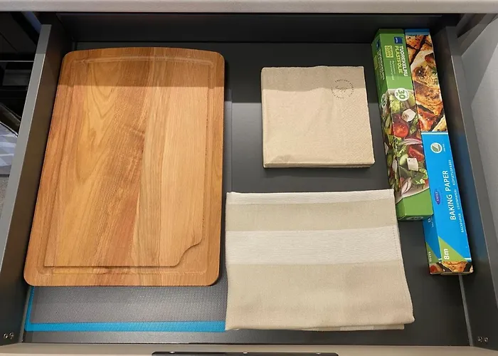 Brand New - Sea View - Balcony - Parking In Garage 아파트