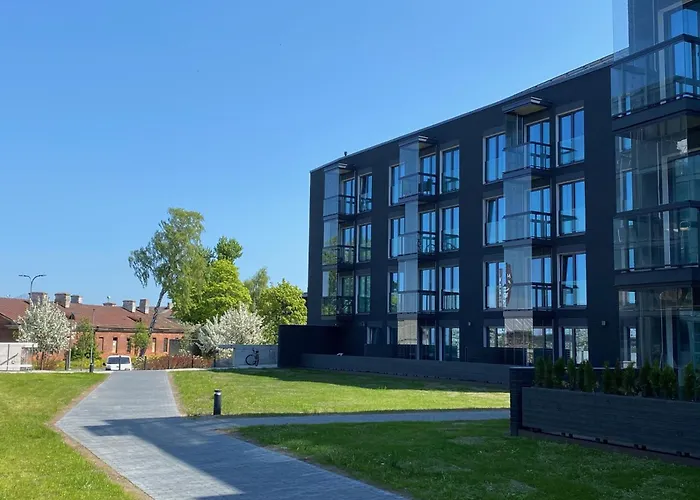 Brand New - Sea View - Balcony - Parking In Garage 아파트 *